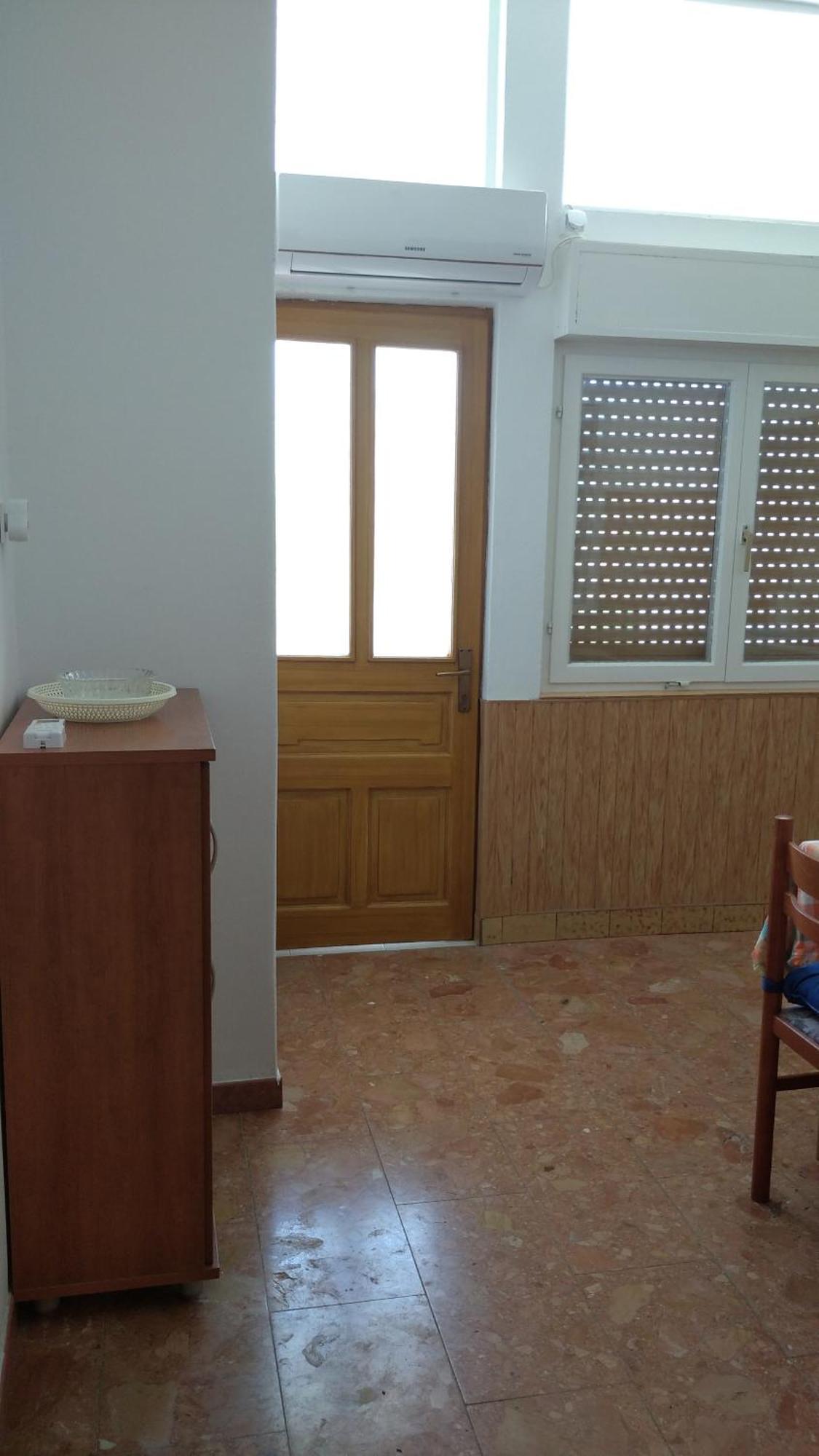 Moki Apartment Vis Room photo